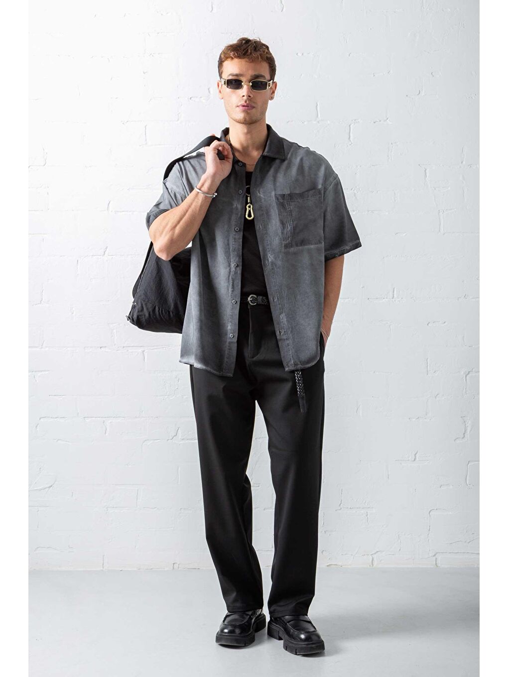 Erkek Yıkamalı Kısa Kollu Oversize %100 Pamuk Gömlek Siyah-2
