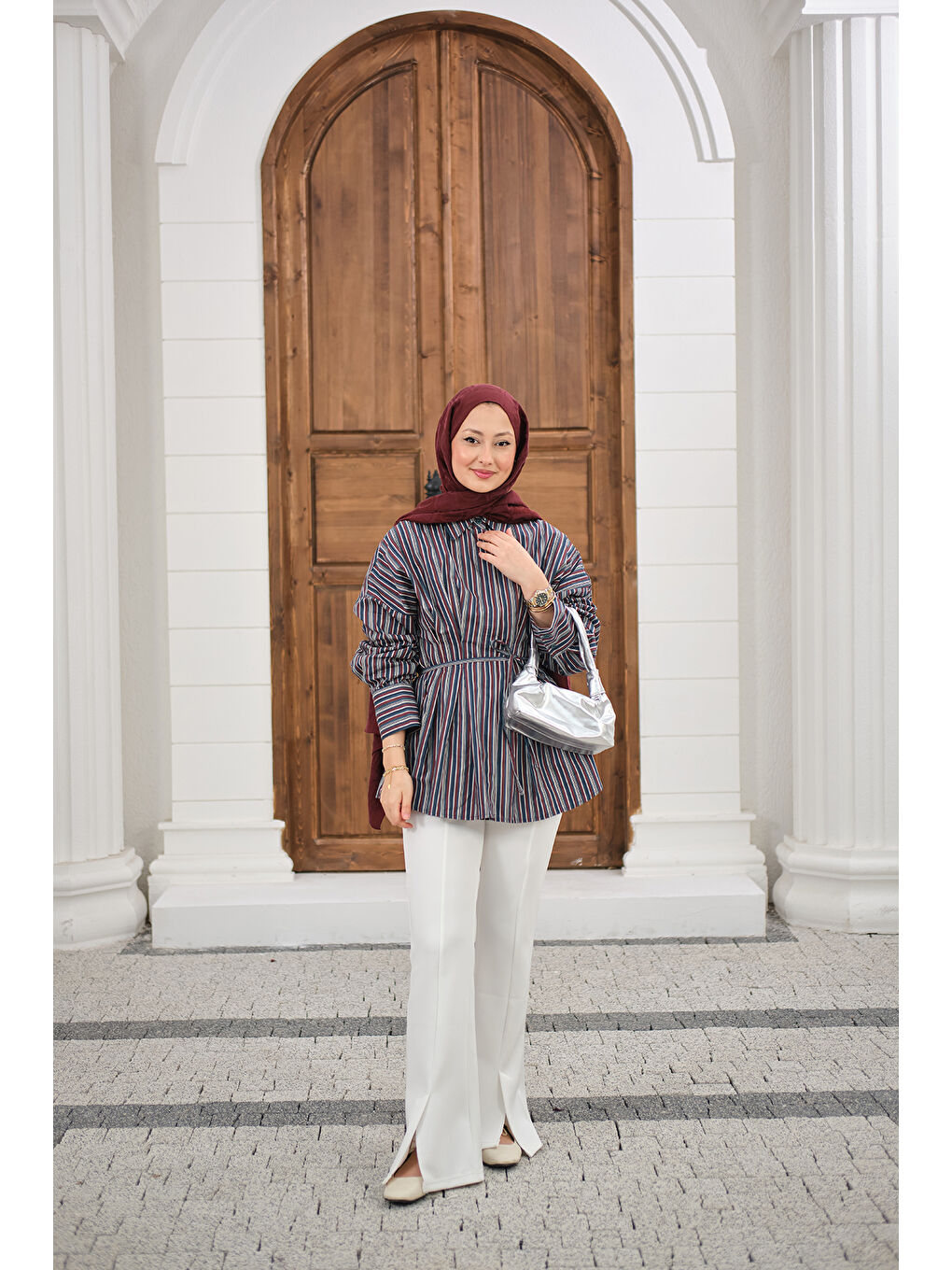 Kadın Pileli Gizli Düğmeli Çizgili Gömlek Kahverengi-3