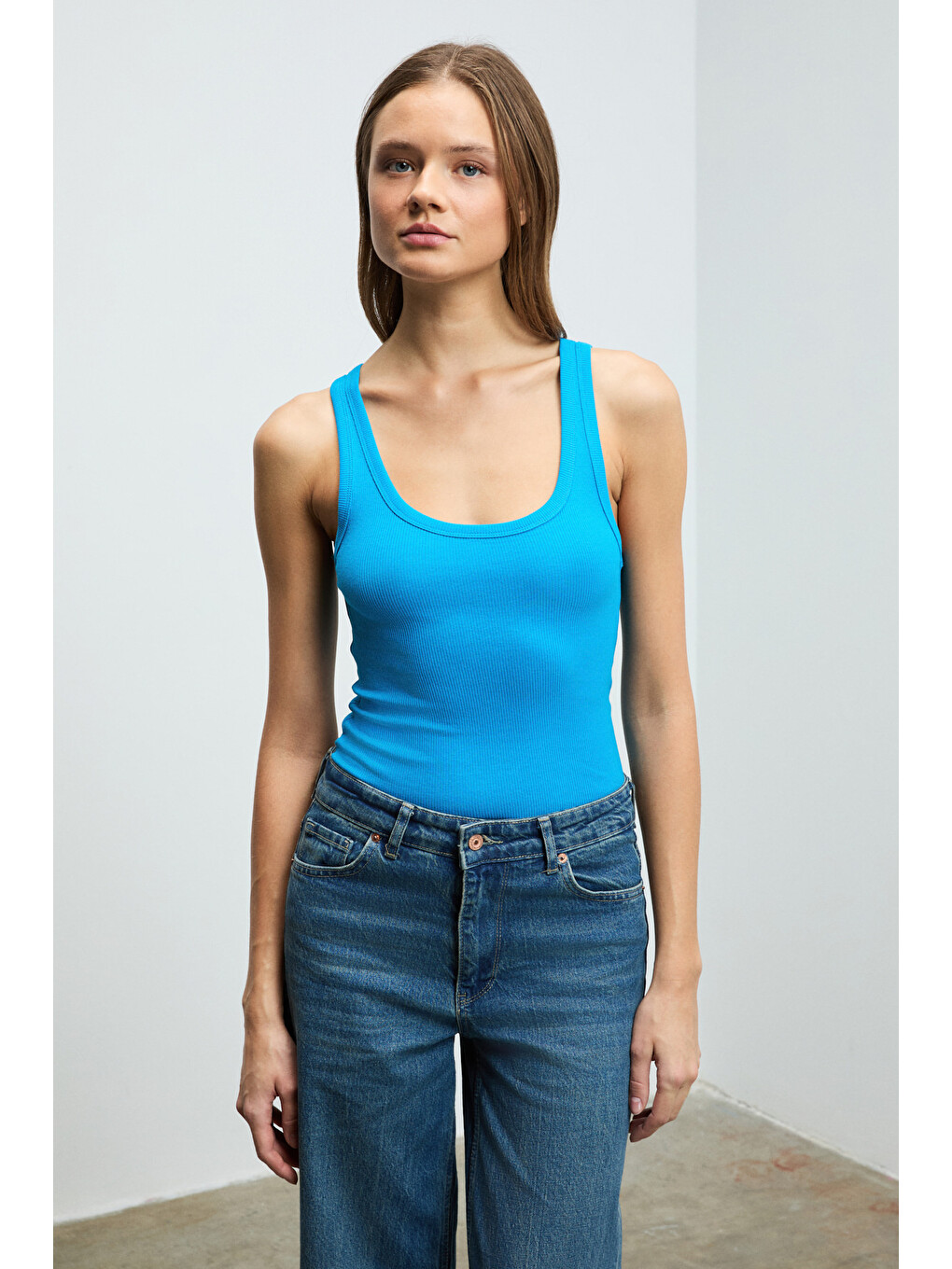 Lıllesol Kadın Fitilli Görünümlü Slim Fit Vücuda Oturan Havuz Yakalı Pamuklu Basic Mavi Atlet