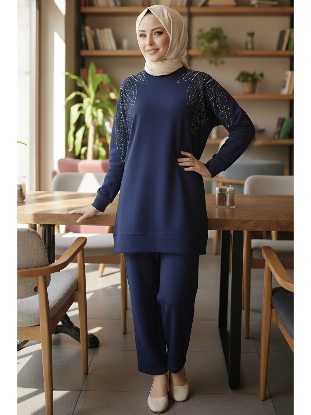 Taş Detaylı Modal İkili Takım Lacivert - 28045-LACIVERT-1