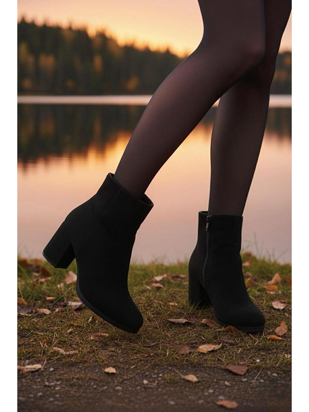 Kadın Liva Siyah Süet Düz Topuklu Kısa Bot-1