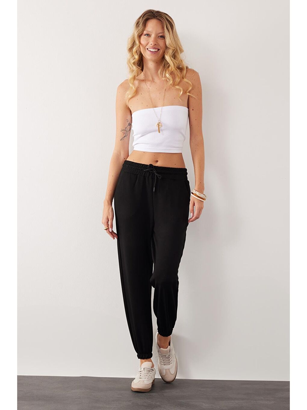 Kadın Relax Fit Rahat Kesim Modal Kumaş Beli Bağlamalı Lastikli Jogger Siyah Eşofman Altı-1