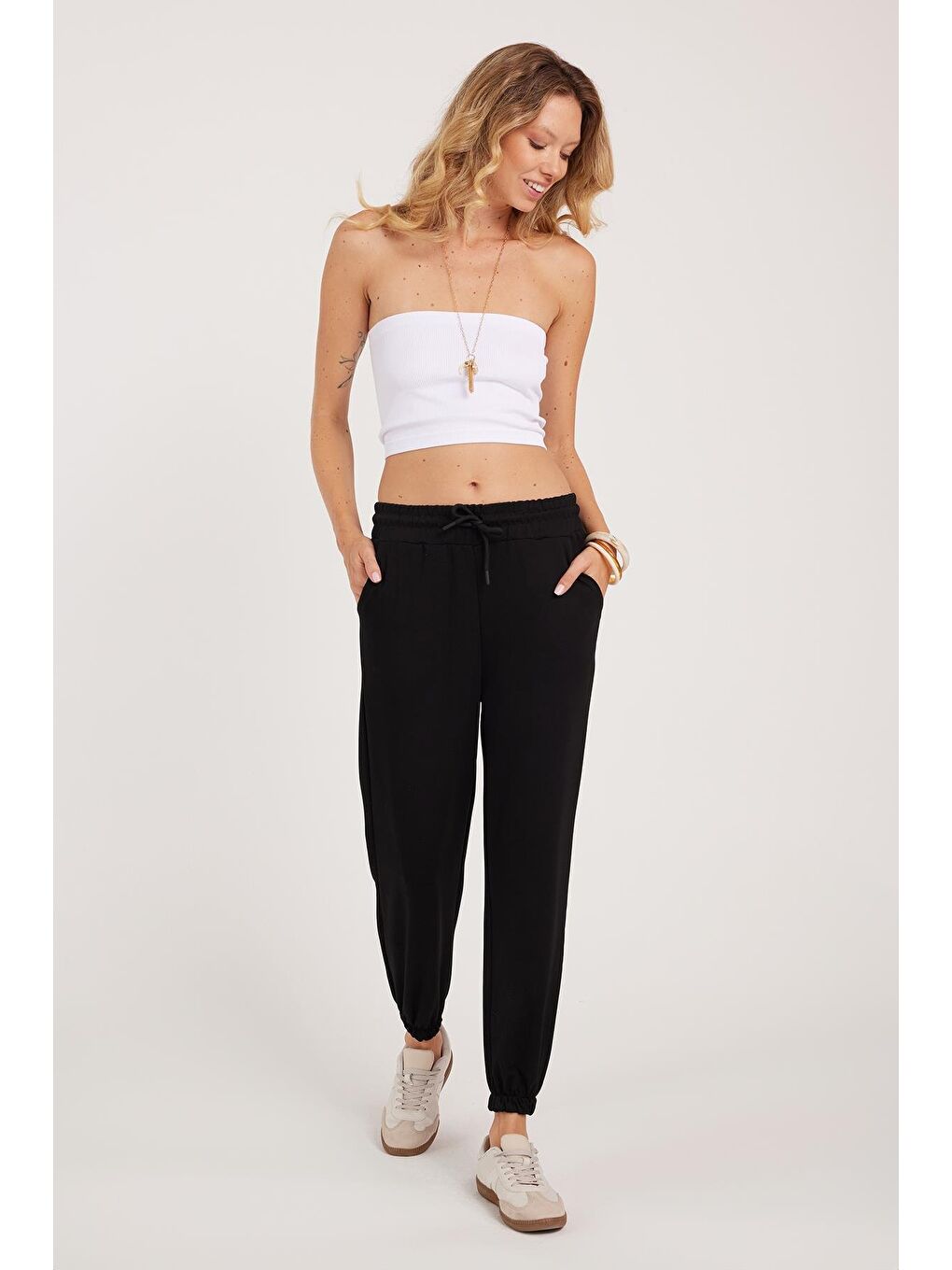 Kadın Relax Fit Rahat Kesim Modal Kumaş Beli Bağlamalı Lastikli Jogger Siyah Eşofman Altı-3