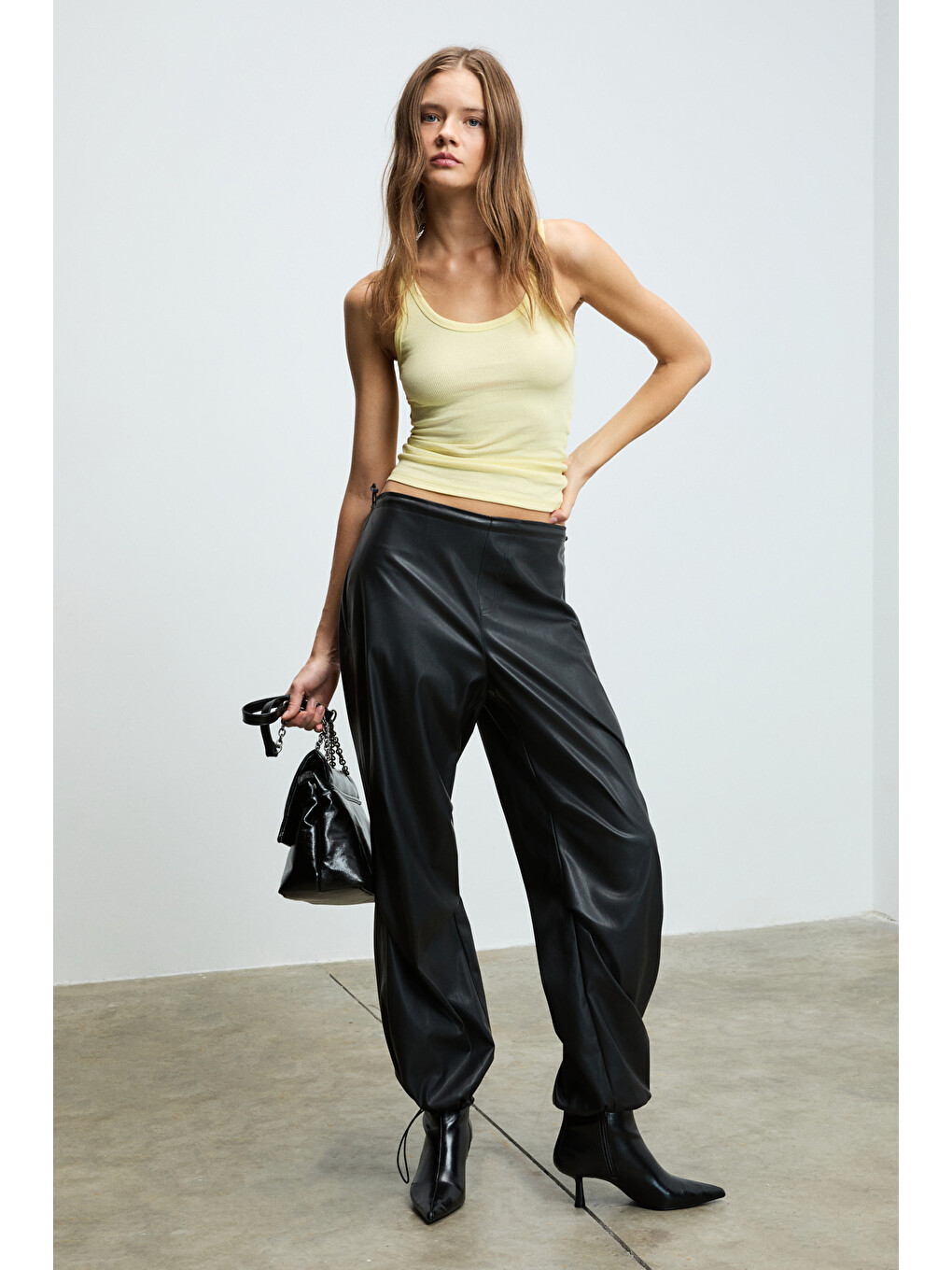 Lıllesol Kadın Fitilli Görünümlü Slim Fit Vücuda Oturan Havuz Yakalı Pamuklu Basic Sarı Atlet-4
