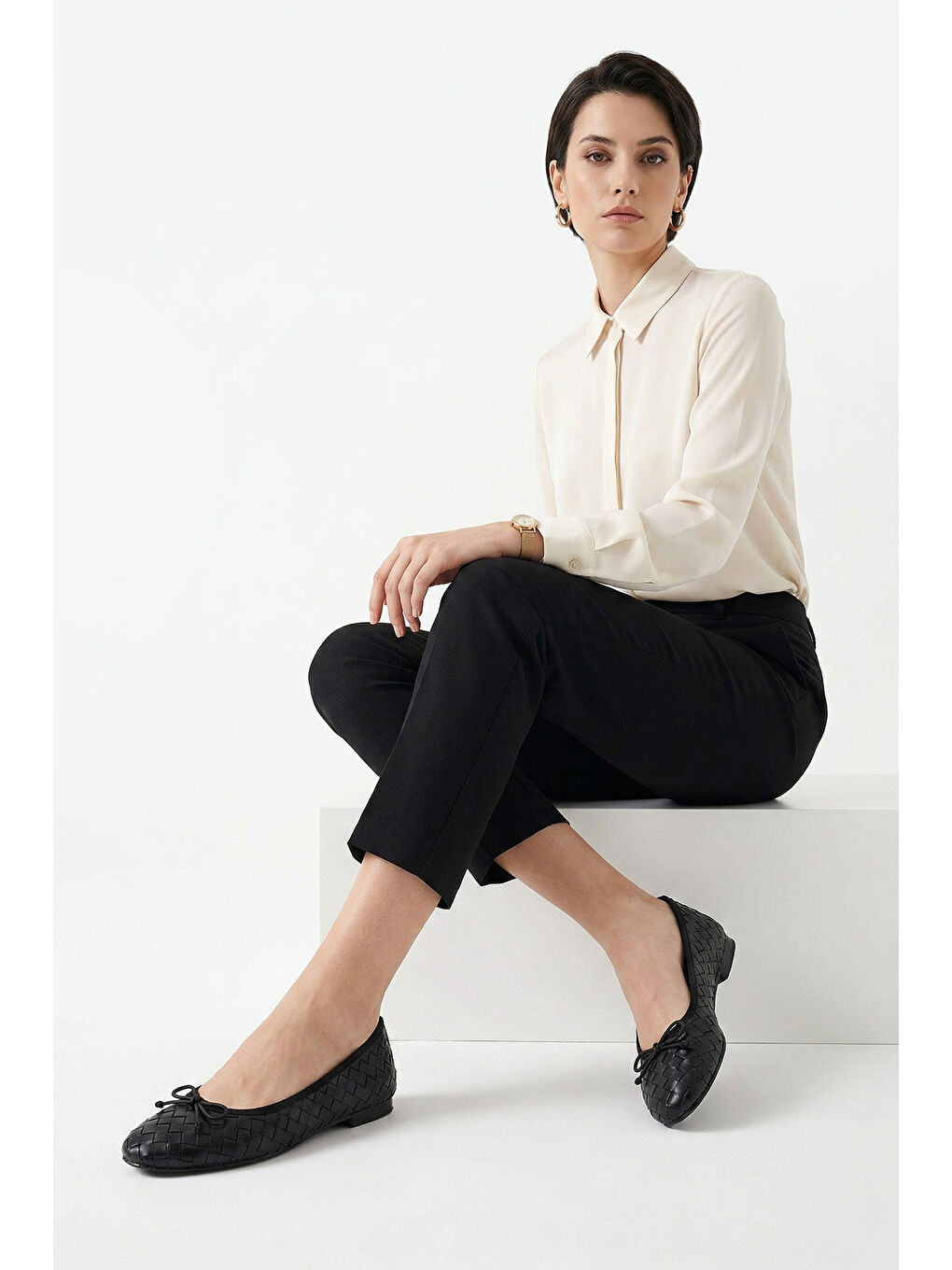 Siyah Kadın SİYAH Yuvarlak Burunlu Fiyonklu Babet-2