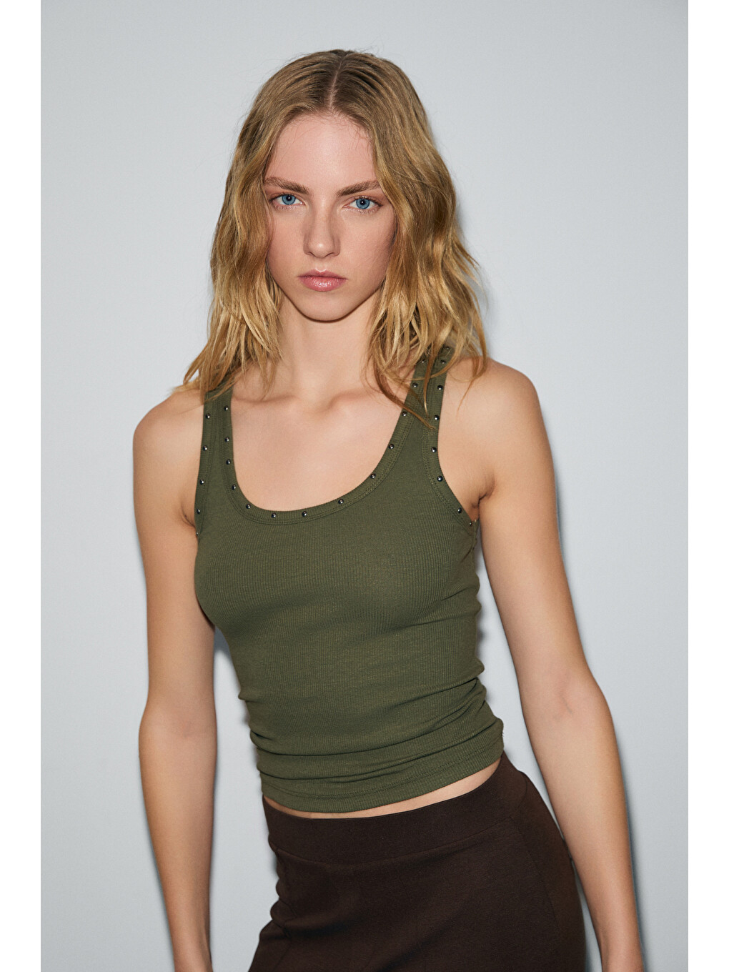 Lıllesol Kadın Fitilli Görünümlü Slim Fit Vücuda Oturan Havuz Yakalı Pamuklu Basic Haki Atlet-2