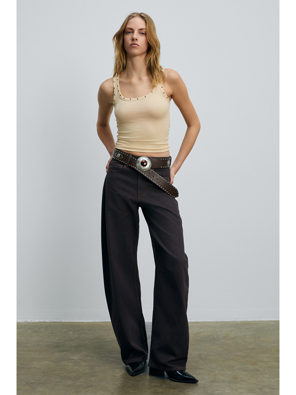 Lıllesol Kadın Fitilli Görünümlü Slim Fit Vücuda Oturan Havuz Yakalı Pamuklu Basic Bej Atlet-2