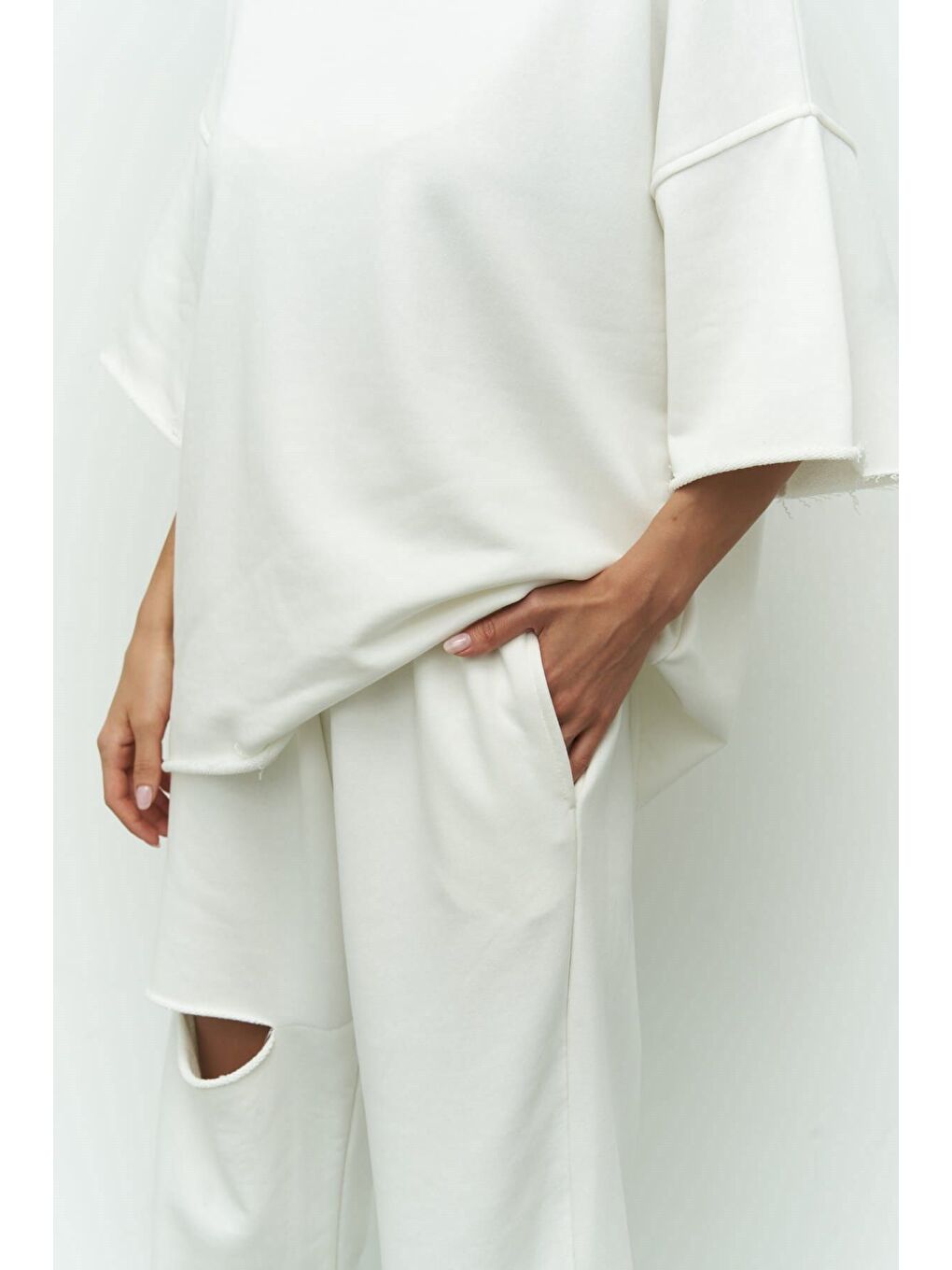 Lion Beyaz Oversize T-shirt Yırtıklı Eşofman Takım-3