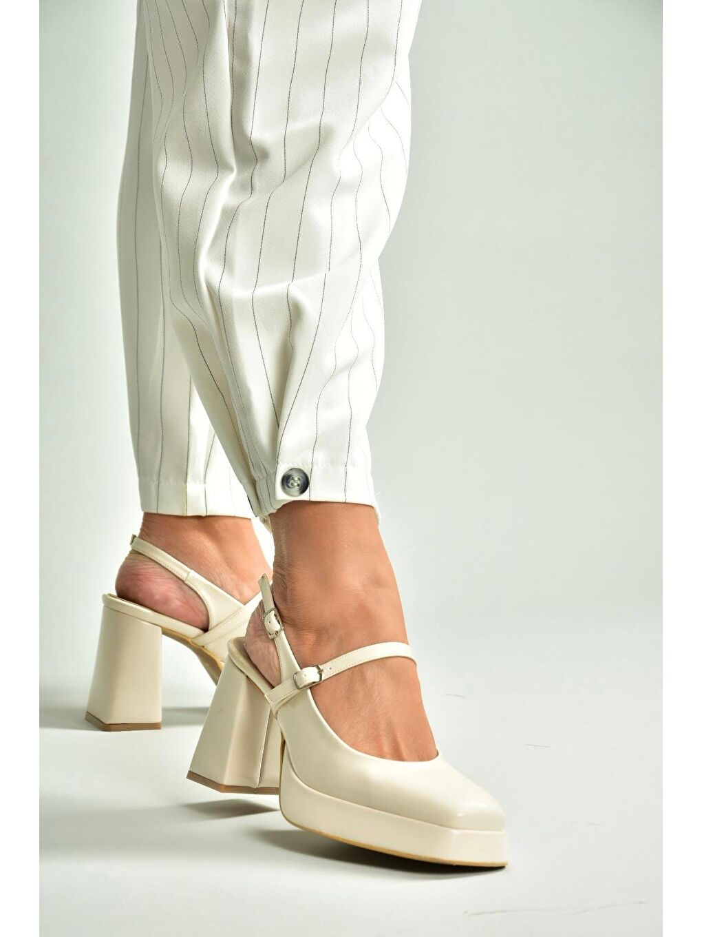 Bej Kadın Topuklu Ayakkabı S2820309-3