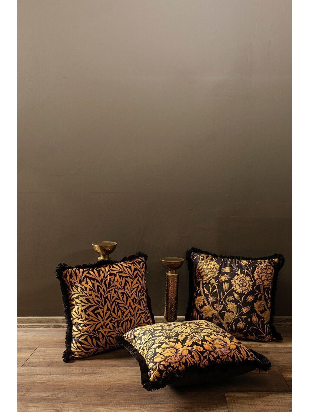 Lüks Kadife 43x43 Cm Kırlent Kılıfı Dekoratif Yumuşak Salon Avangart Saçaklı Sarı Siyah-3