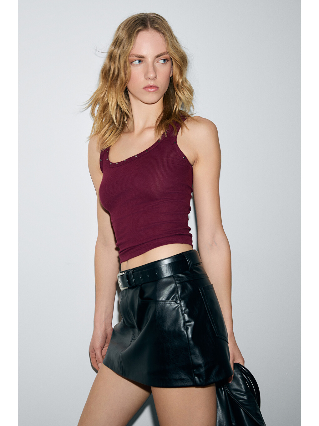 Lıllesol Kadın Fitilli Görünümlü Slim Fit Vücuda Oturan Havuz Yakalı Pamuklu Basic Bordo Atlet-2