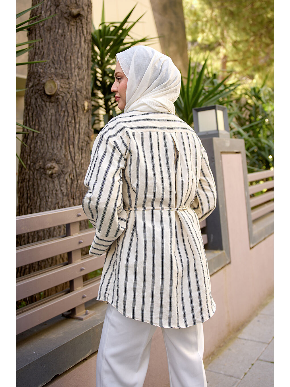 Ekru Kadın Siyah Çizgili Balon Kol Gömlek Krem-2