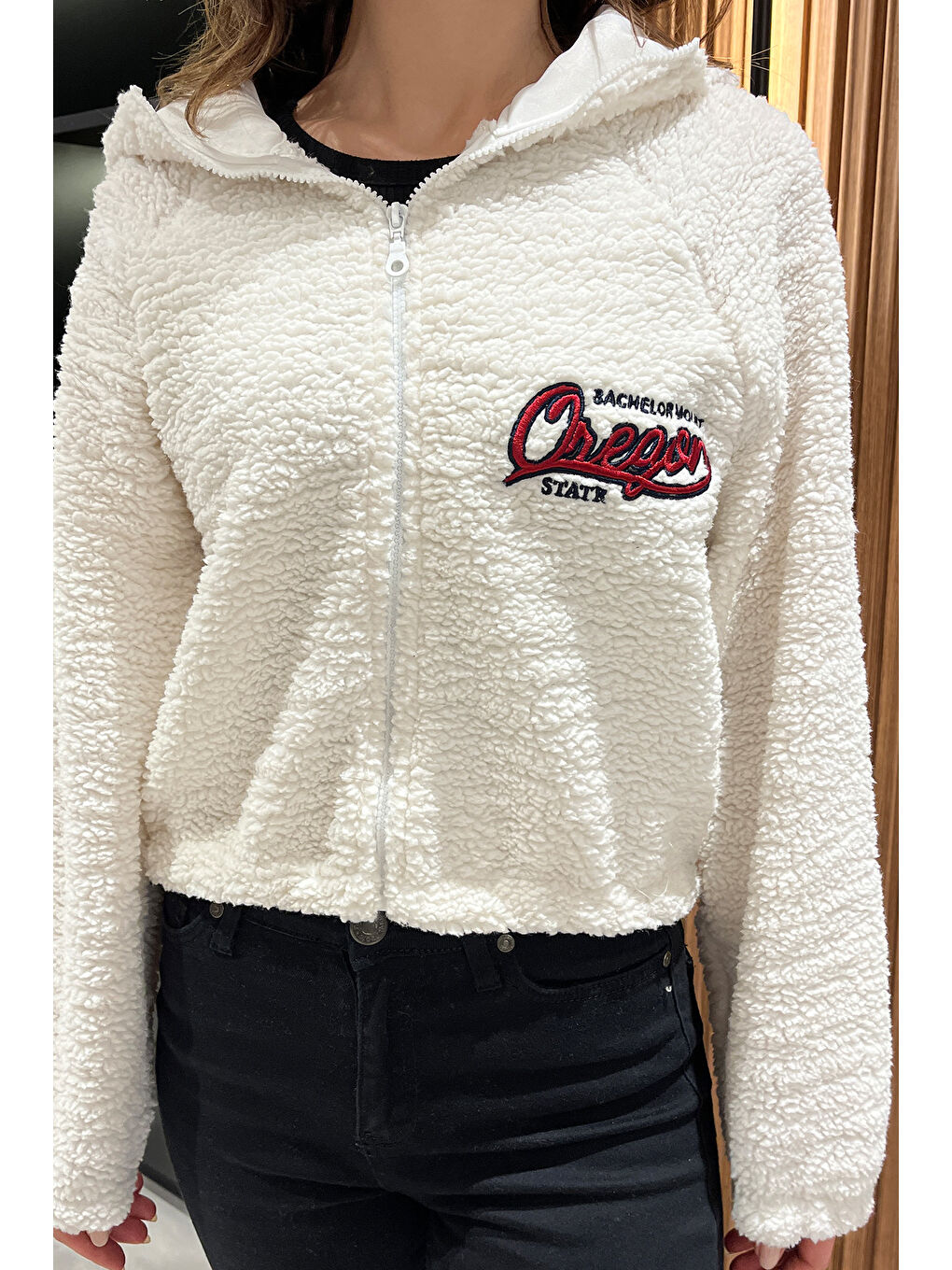 Ekru Kadın Kapüşonlu Nakış Detaylı Pelüş Ceket-2