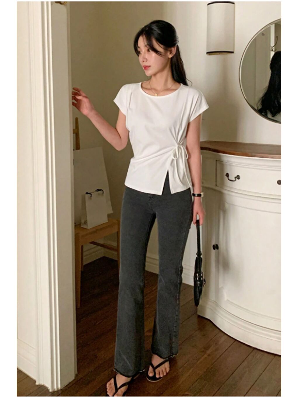 Beyaz Kadın Yan Bağlama Detaylı Tişört-3