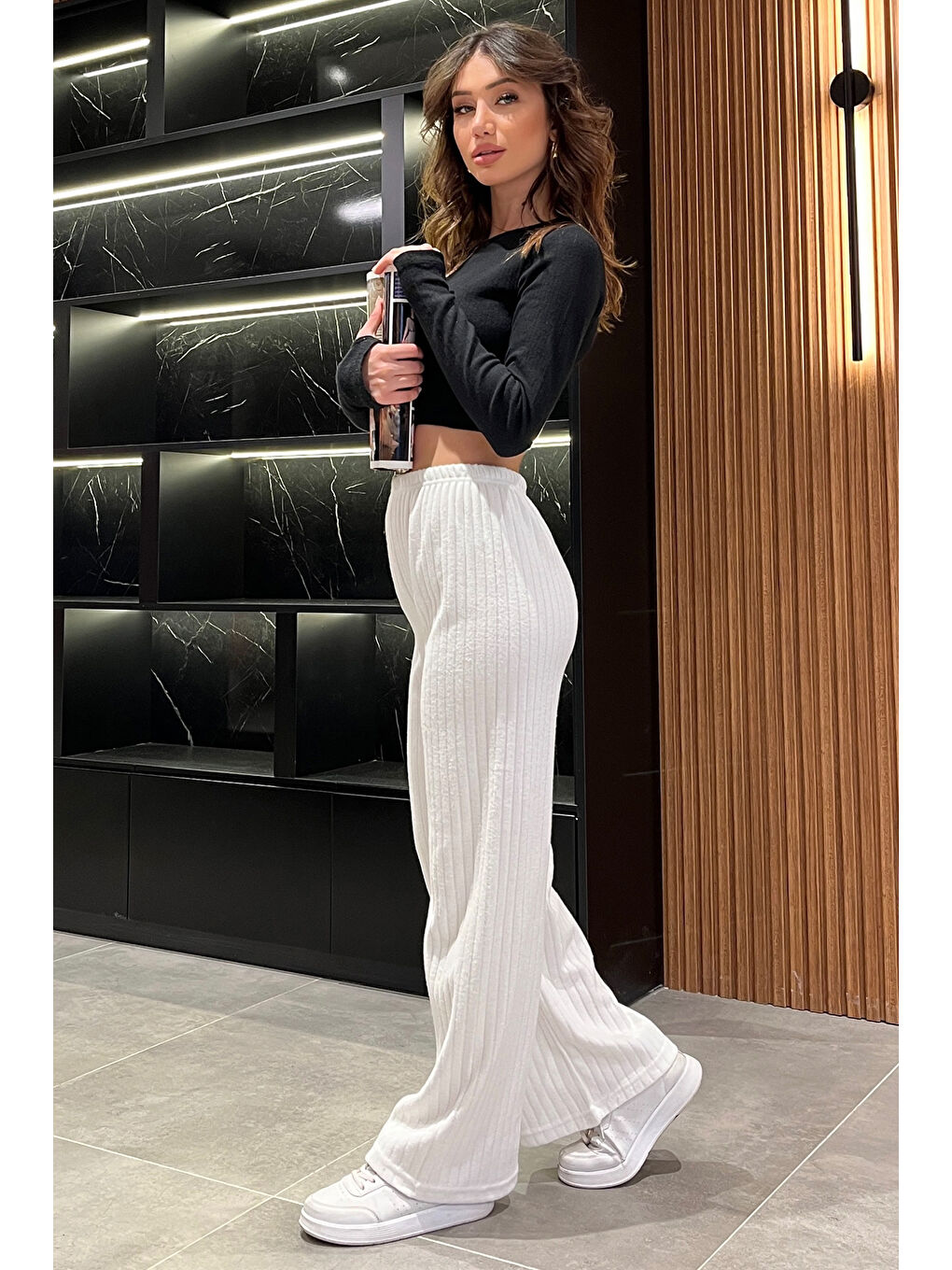 Beyaz Kadın Bol Paça Fitilli Pantolon