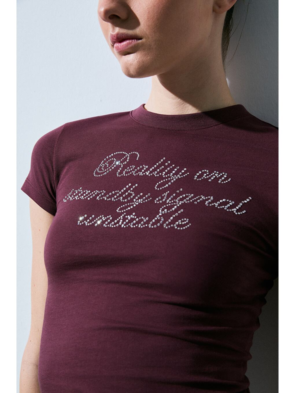 Bordo VANYROSE Kadın Yumuşak Kumaşlı %100 Pamuk Taş Detaylı Slim Fit BORDO T-Shirt-2