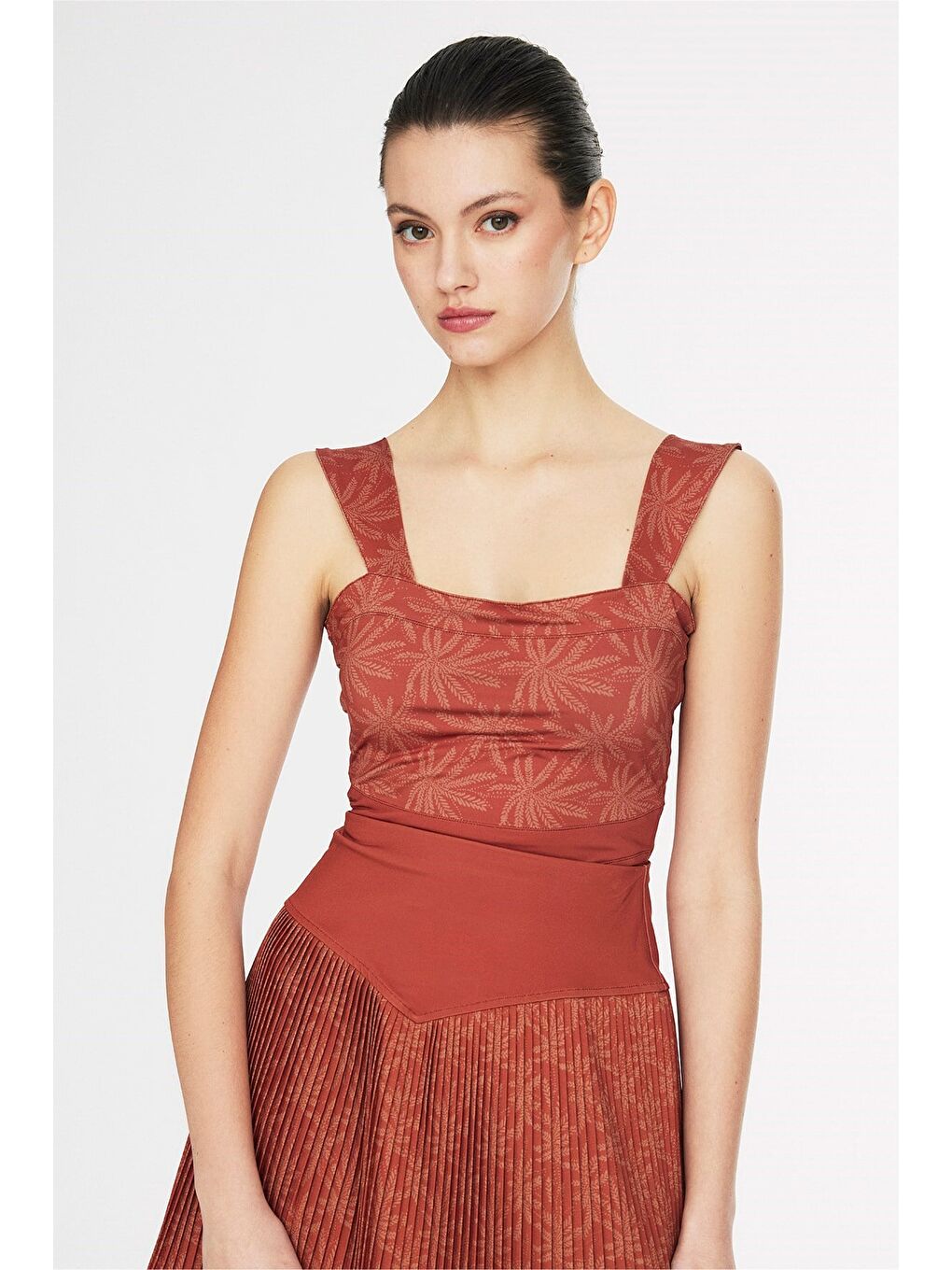 Kahverengi Vaha Koleksiyonu Tulum Ve Etekli Kiremit Renk 3 Parça Yarı Kapalı Mayo Takımı 6031-7