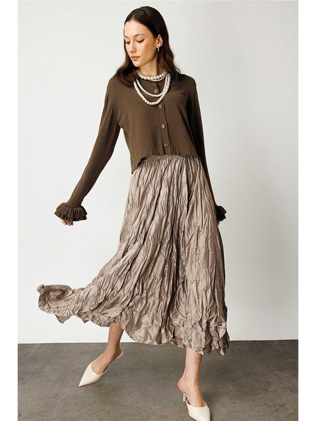 Kahverengi Volanlı Midi Boy Hırka - Koyu Kahve-3