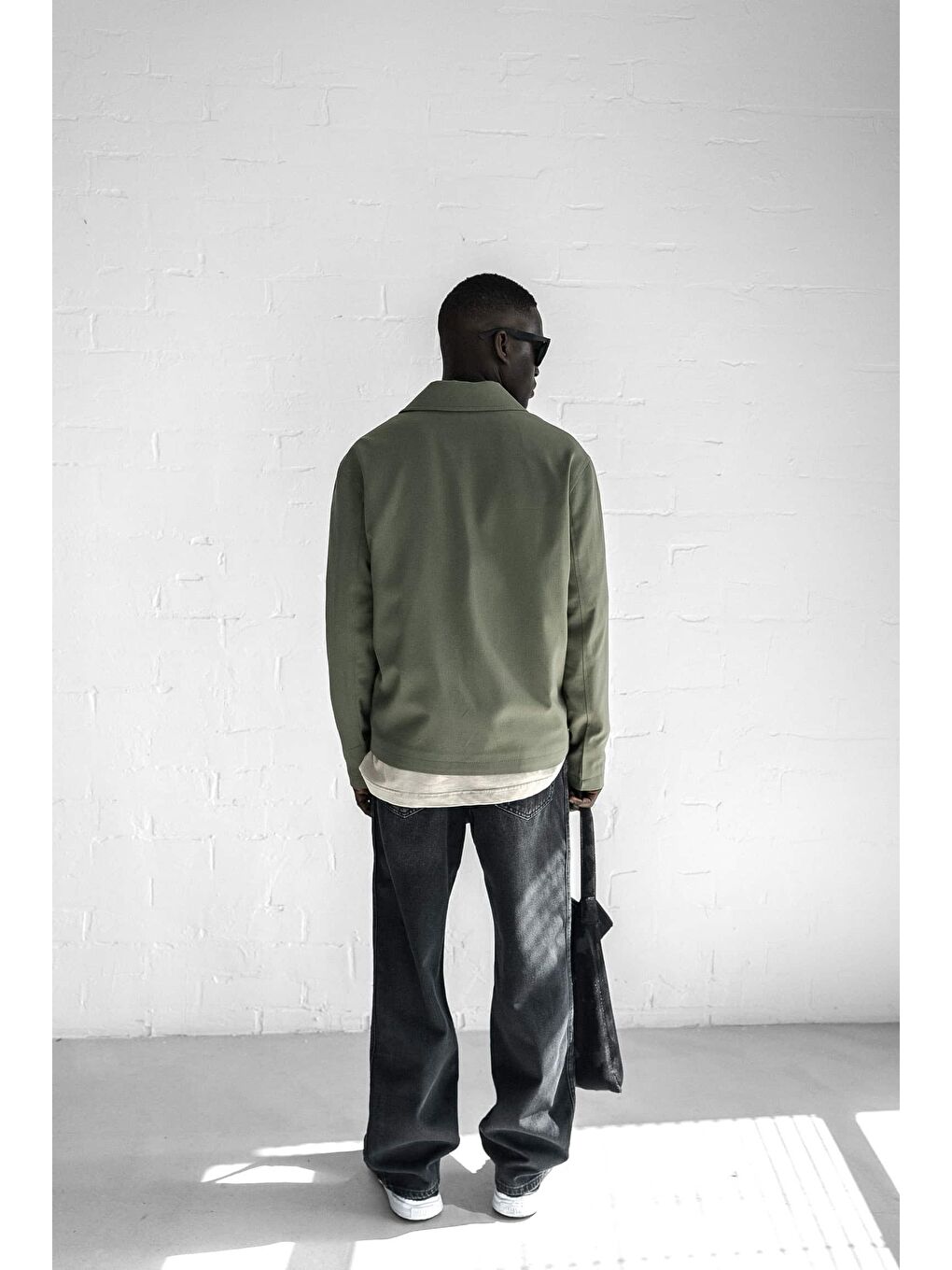 Erkek Relaxed Fit Fermuarlı İnce Yağlı Görünümlü Ceket Yeşil-6