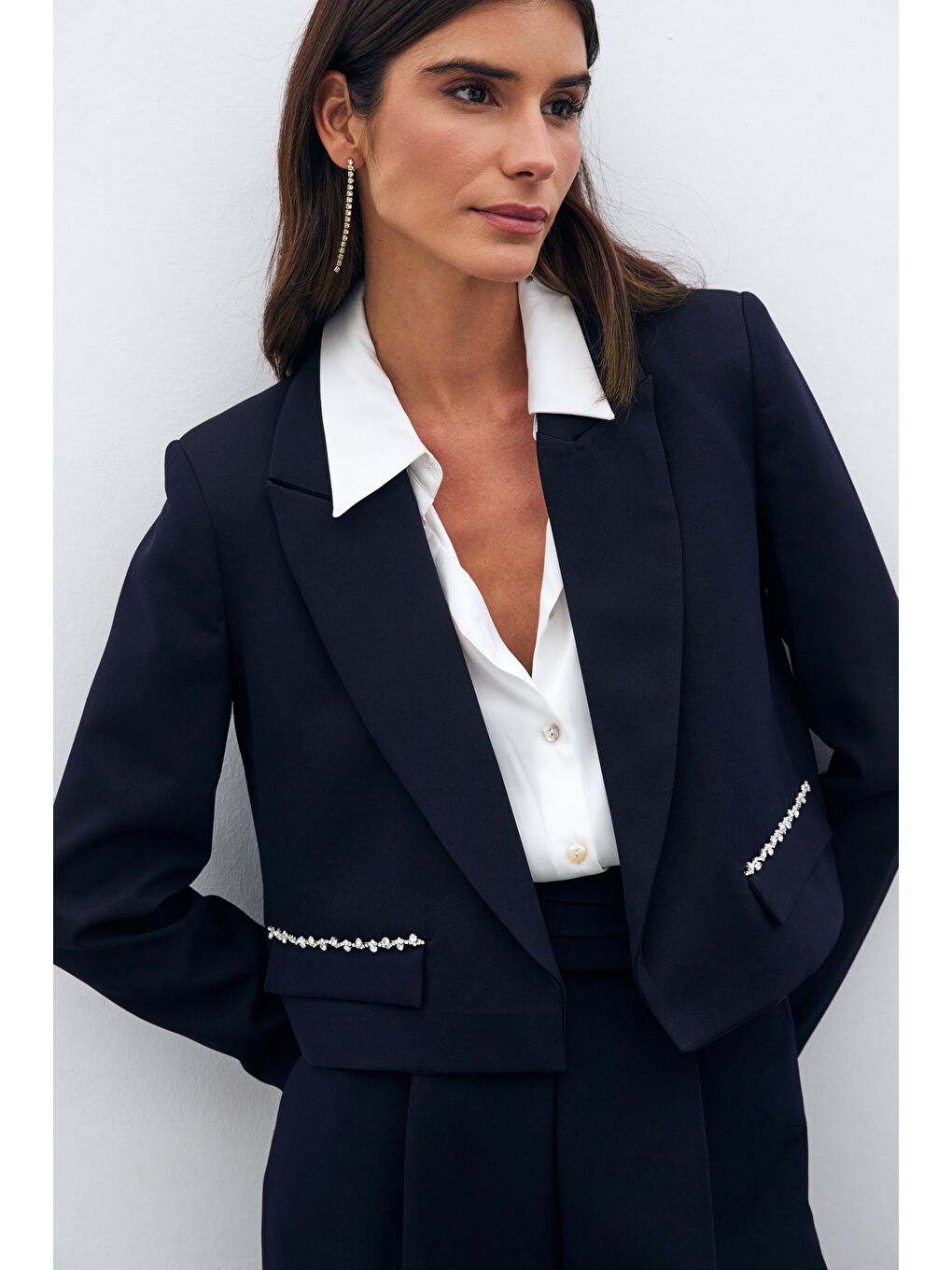 Cep Taş Detaylı Kısa Ceket - Lacivert-5