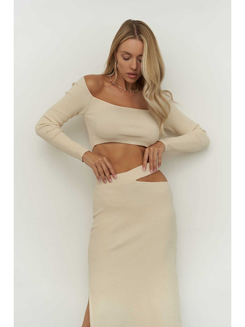 Sabrina Bej Triko Etek-crop Takım