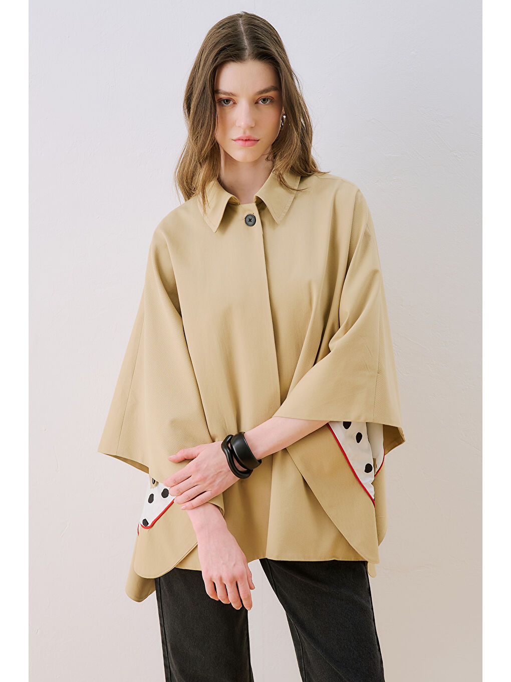 Kahverengi Geniş Yakalı Pelerin Ceket Camel-2