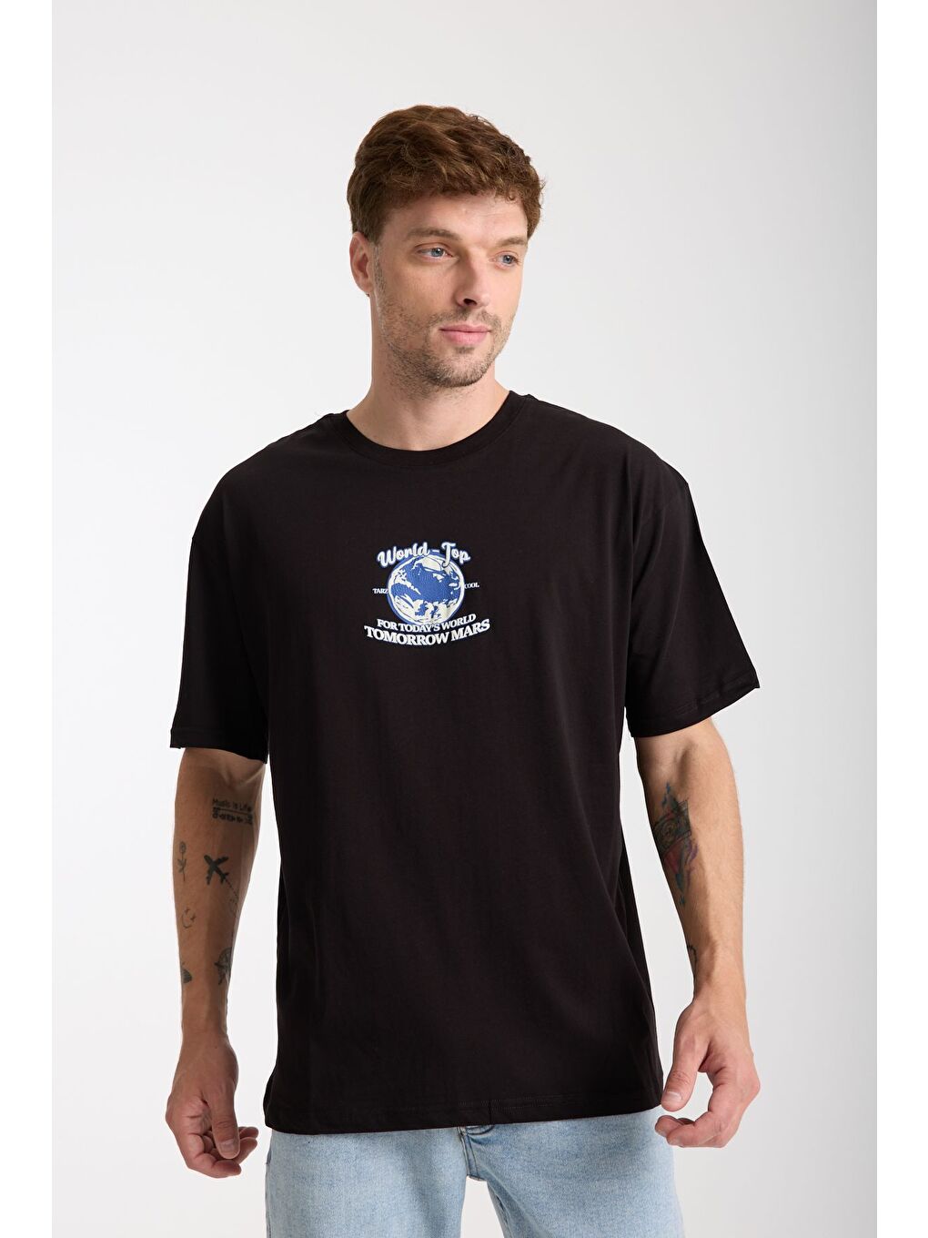 Erkek Siyah World Ön Ve Arka Baskılı Oversize Bisiklet Yaka Tişört-1