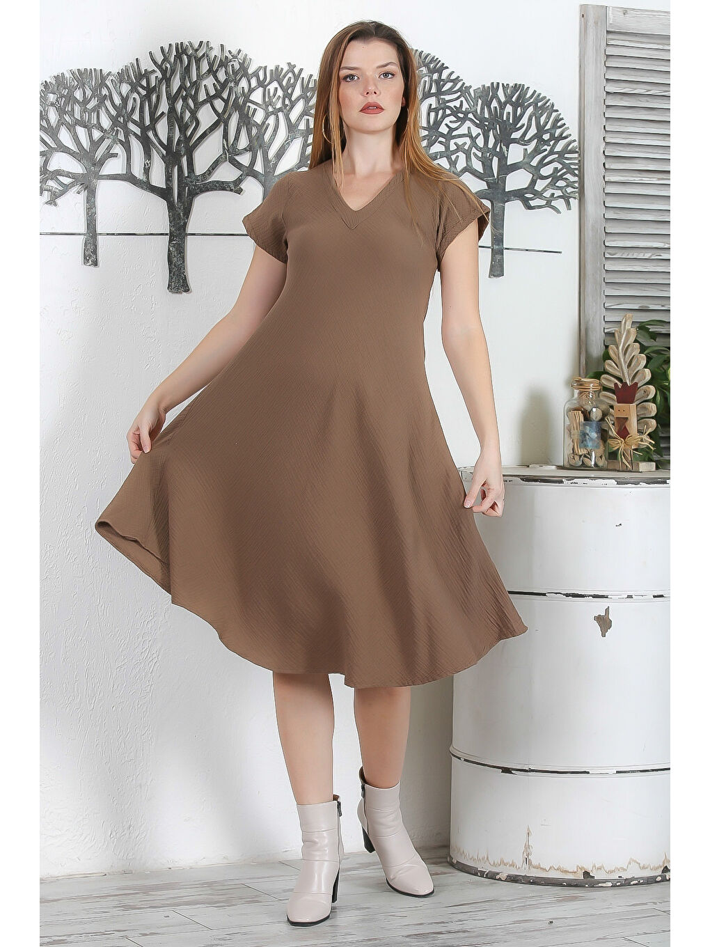 Kahverengi Açık Kahve V Yaka Düşük Kol Casual Müslin Dokuma Elbise-1