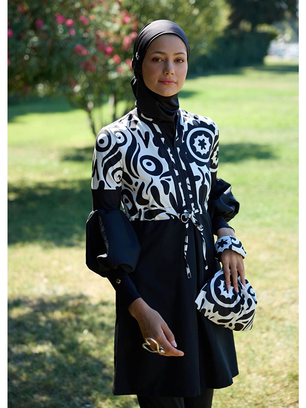 Siyah Tarz-ı Asil Tasarım Tesettür Mayo-1