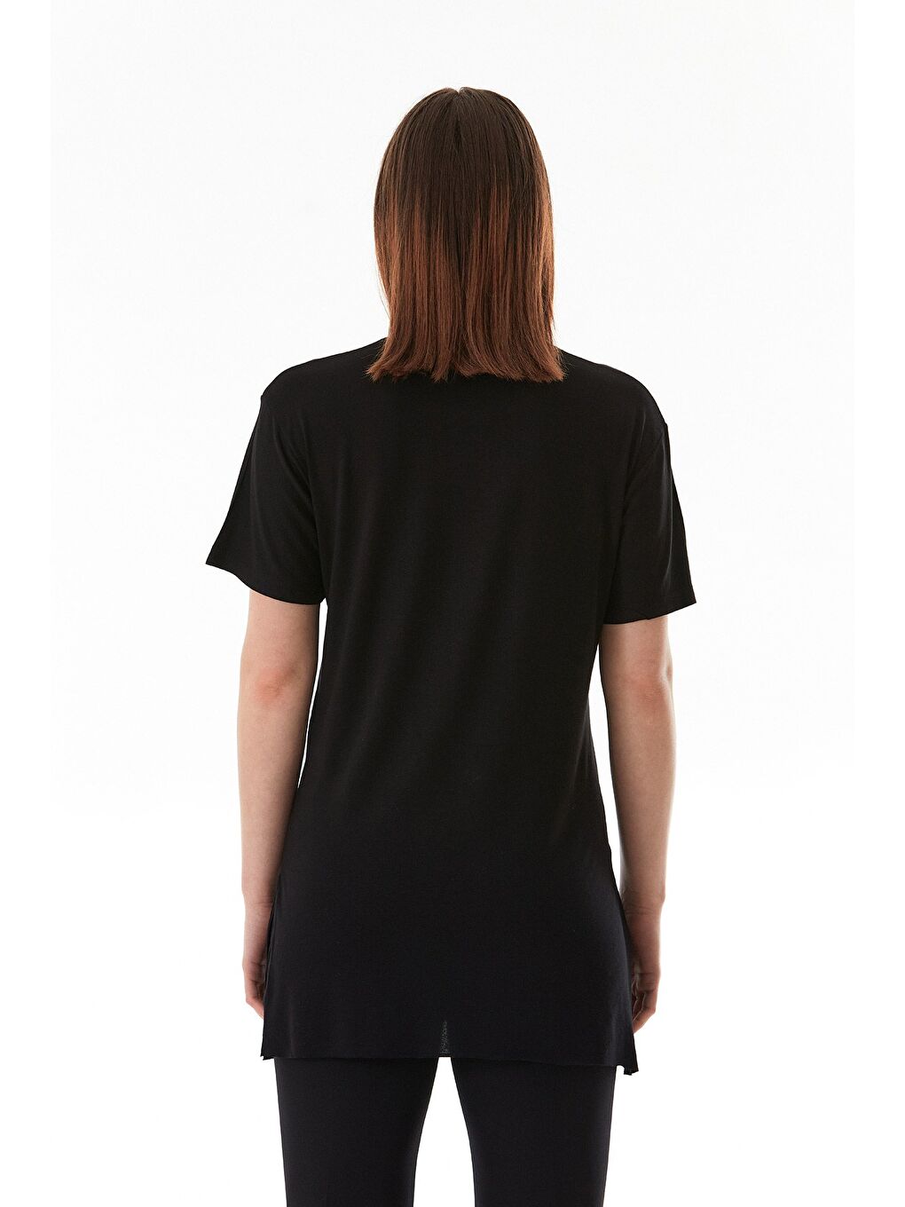 Siyah Basic Bisiklet Yaka Yanları Yırtmaçlı Elastanlı Salaş Tişört-3