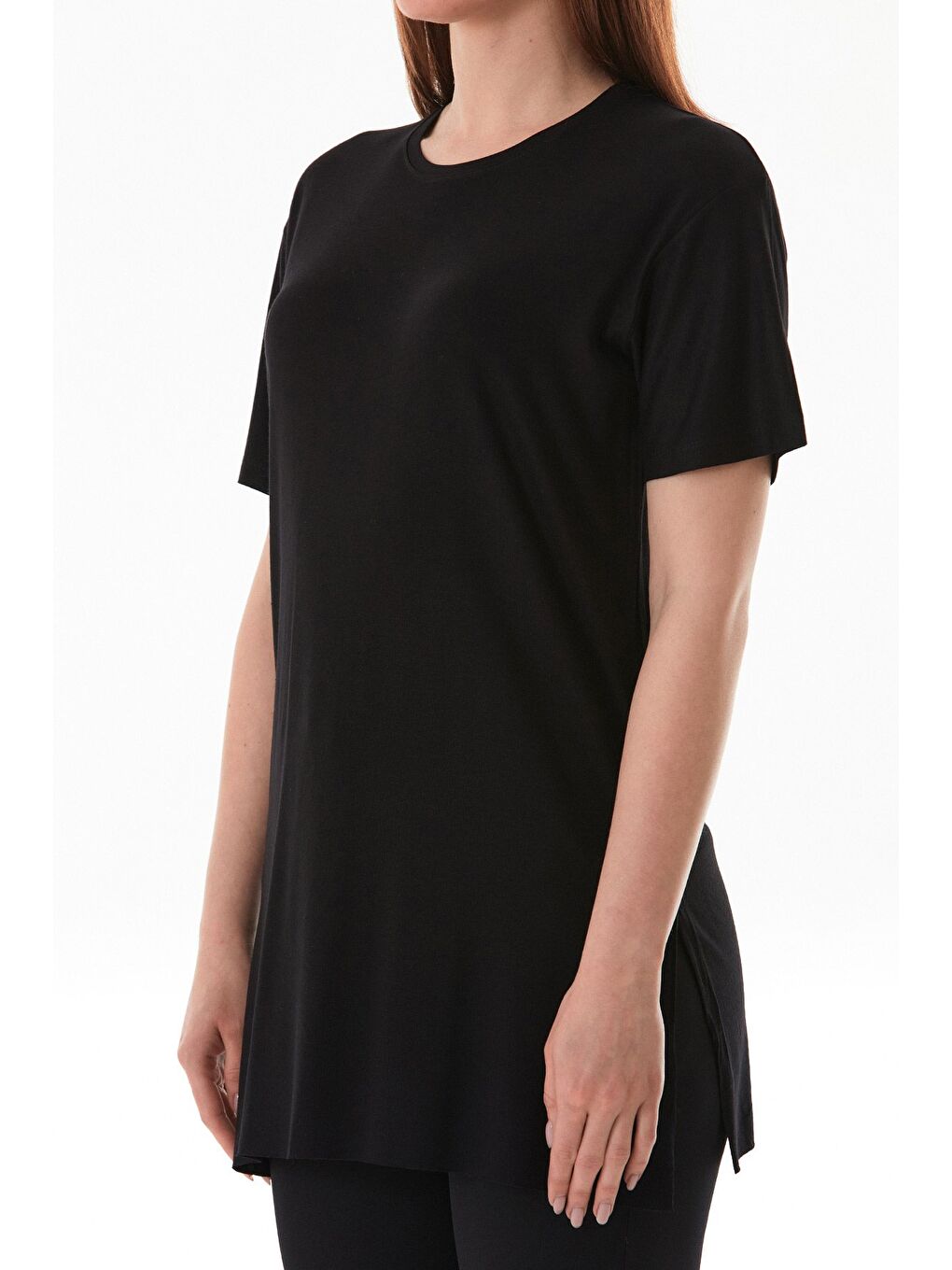 Siyah Basic Bisiklet Yaka Yanları Yırtmaçlı Elastanlı Salaş Tişört-4