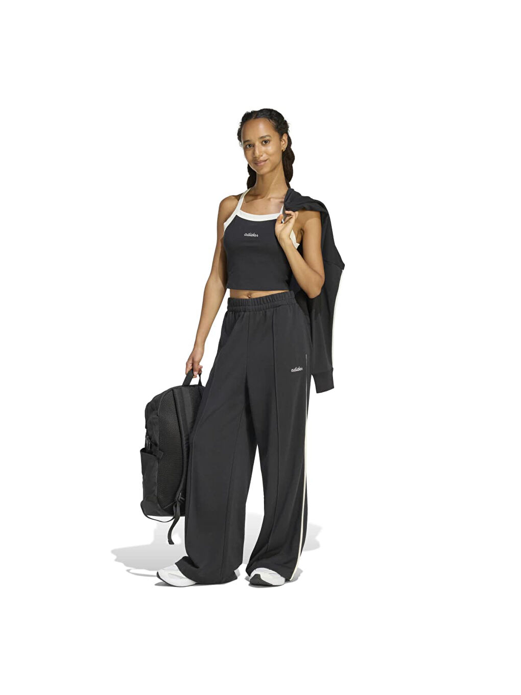 Seasonal Essentials Colorpop Embroidered Graphic Kadın Siyah Yuvarlak Yaka Atlet-4