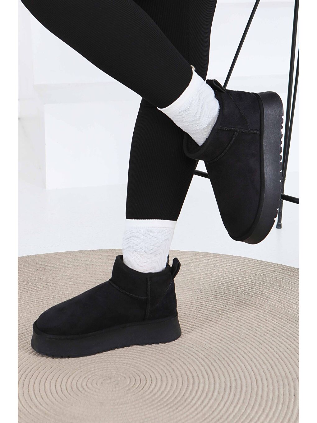 Kadın Siyah Yüksek Taban Yarım Süet Bot - 27783-SIYAH-1