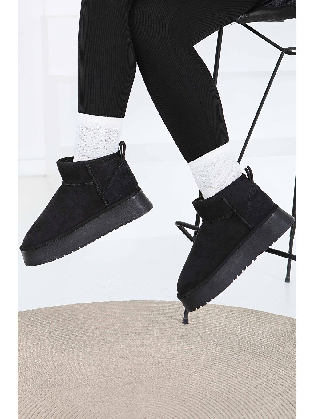 Kadın Siyah Yüksek Taban Yarım Süet Bot - 27783-SIYAH-2