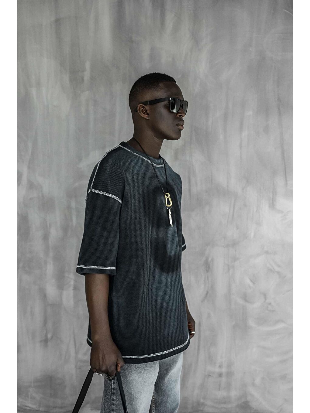 Erkek Dikiş Detaylı Waffle Kumaş Oversize Tişört Siyah-4