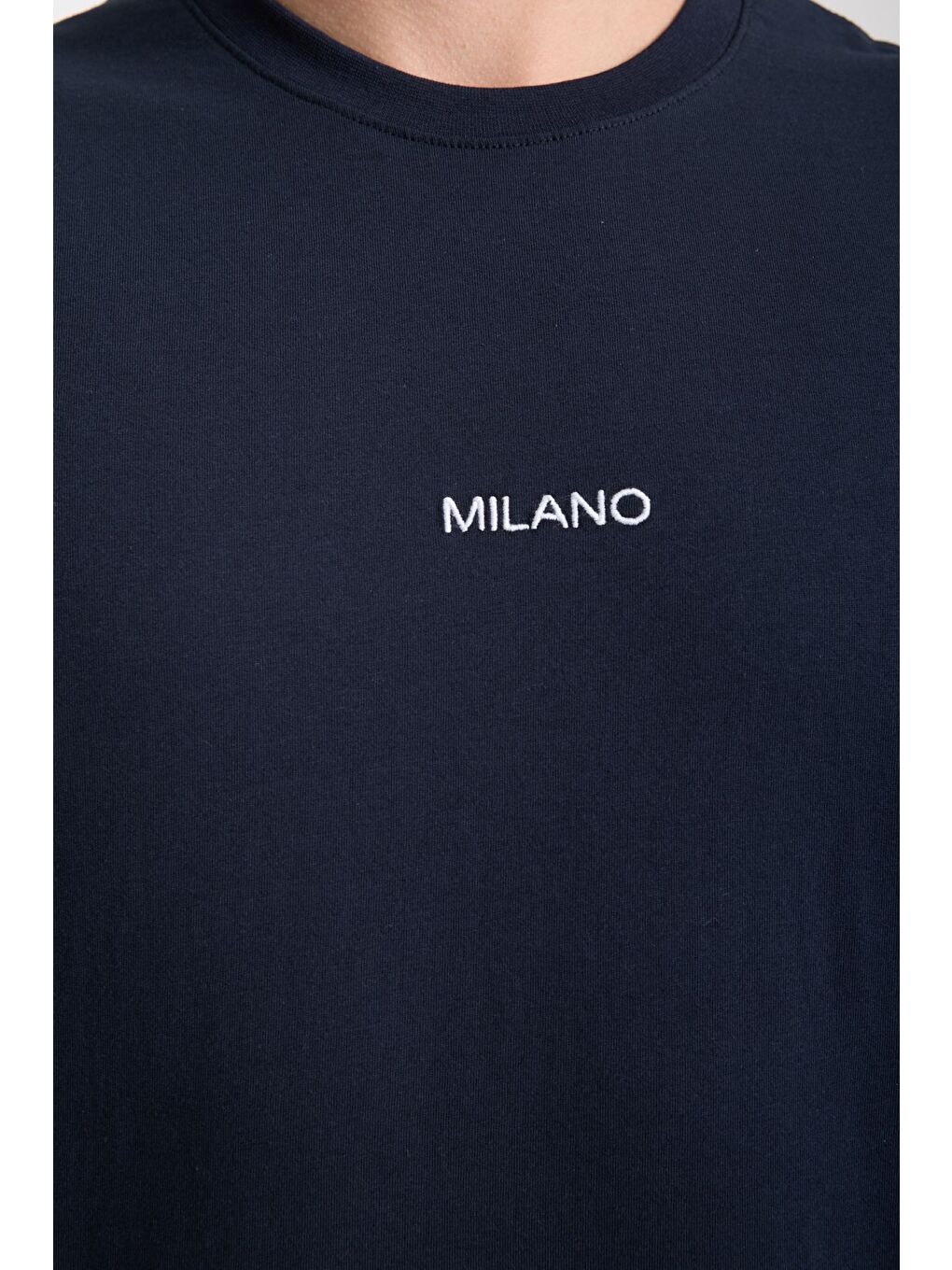 Erkek Lacivert Milano Nakış Yazılı Oversize Bisiklet Yaka Tişört-3