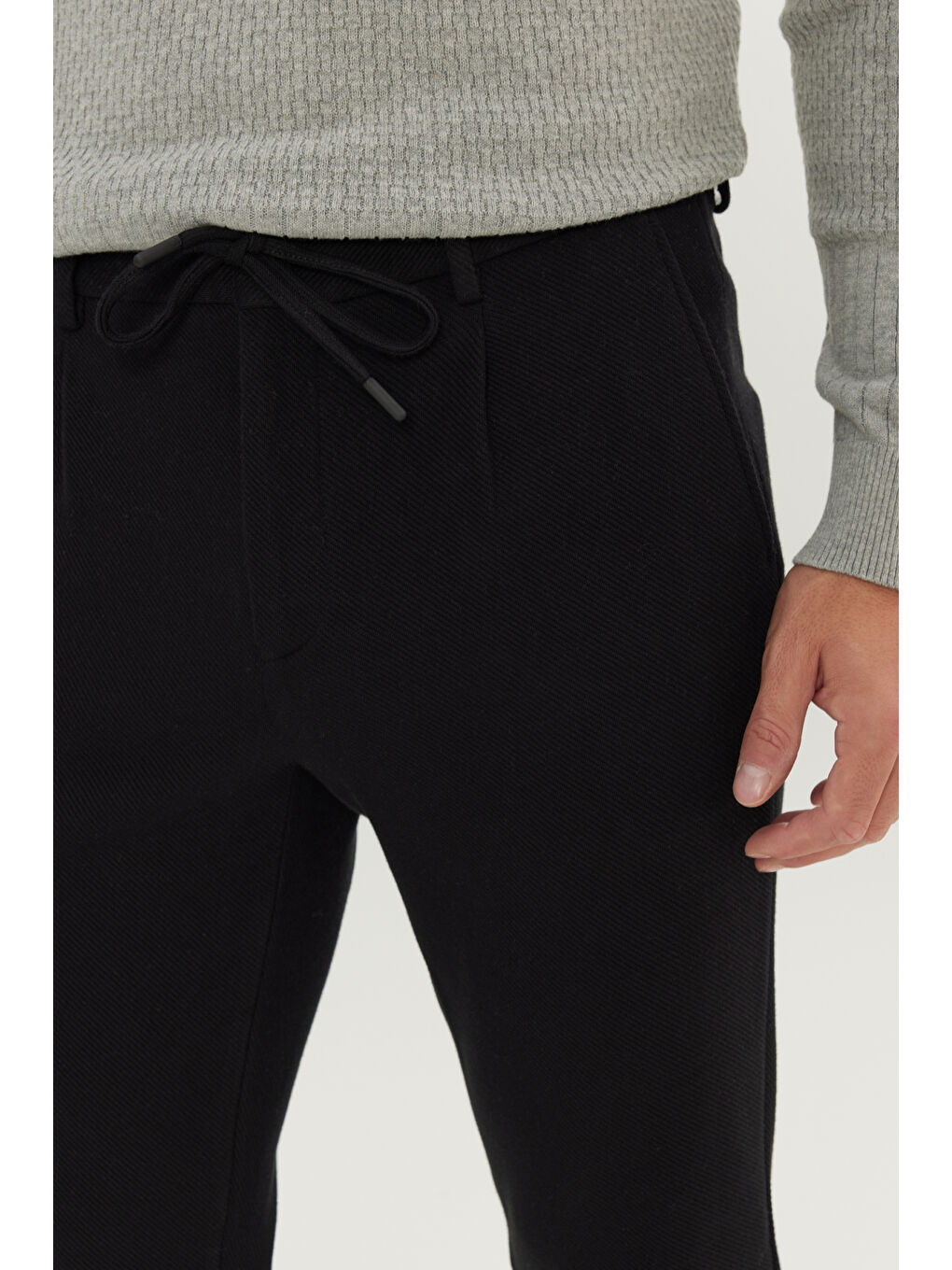 Erkek Siyah Slim Fit Dar Kesim Beli Bağlamalı Yan Cep Esnek Casual Pantolon-4