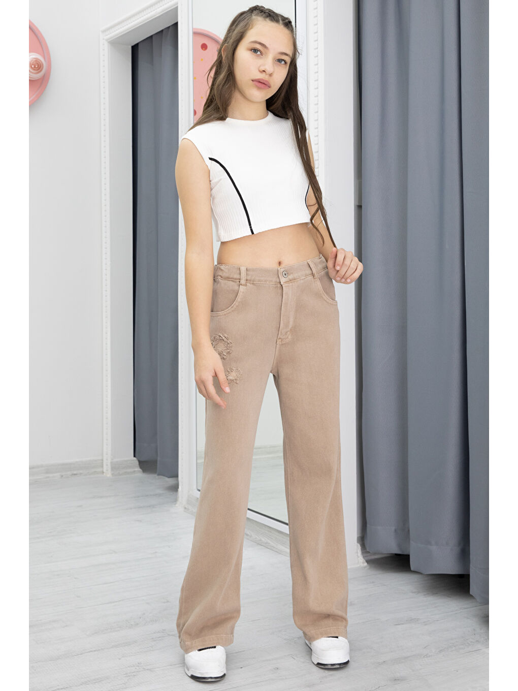 Bej Nakış Detay Geniş Paça Kız Çocuk Jean Pantolon 20300