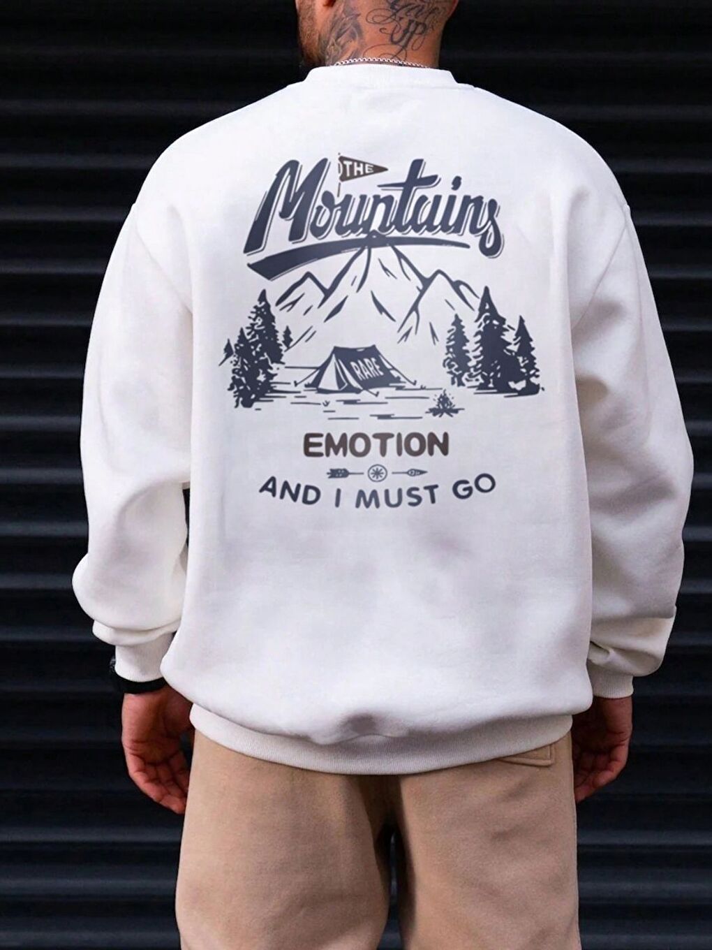 Erkek Beyaz Mountains EMOTİON Baskılı Oversize Bisiklet Yaka Uzun Kollu Sweatshirt