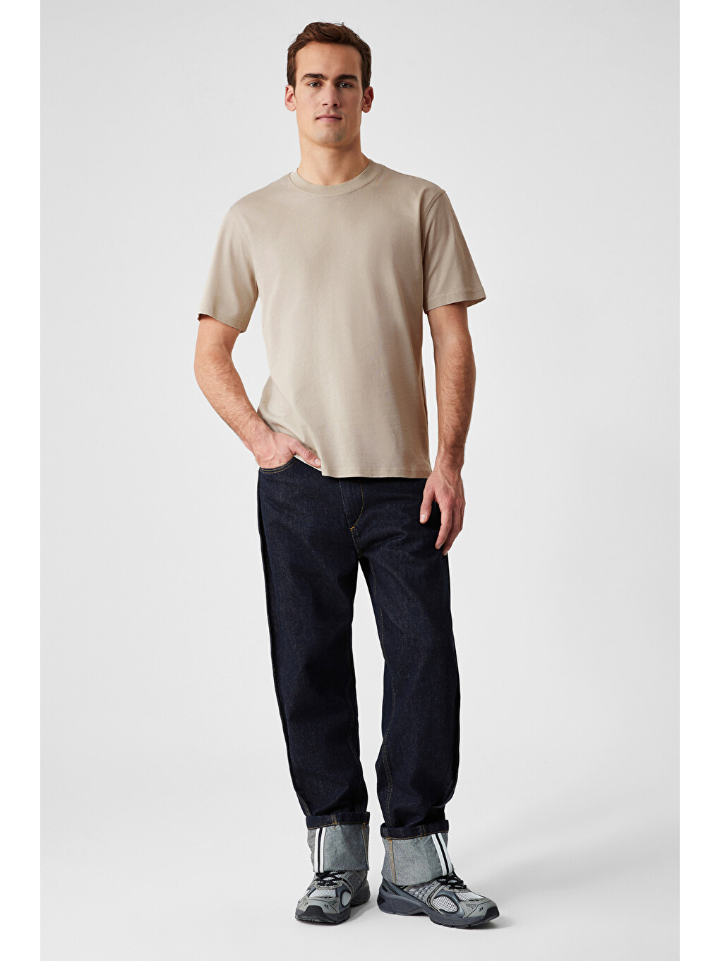 Bej Solo Erkek %100 Organik Pamuklu Kalın Dokulu Comfort Fit Bisiklet Yakalı AÇIK BEJ T-Shirt-1