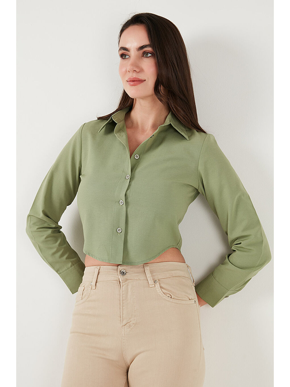 Haki Pamuk Karışımlı Slim Fit Uzun Kollu Crop Gömlek 6777336-1