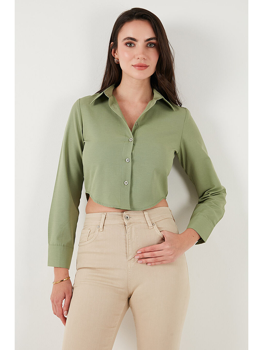 Haki Pamuk Karışımlı Slim Fit Uzun Kollu Crop Gömlek 6777336-4