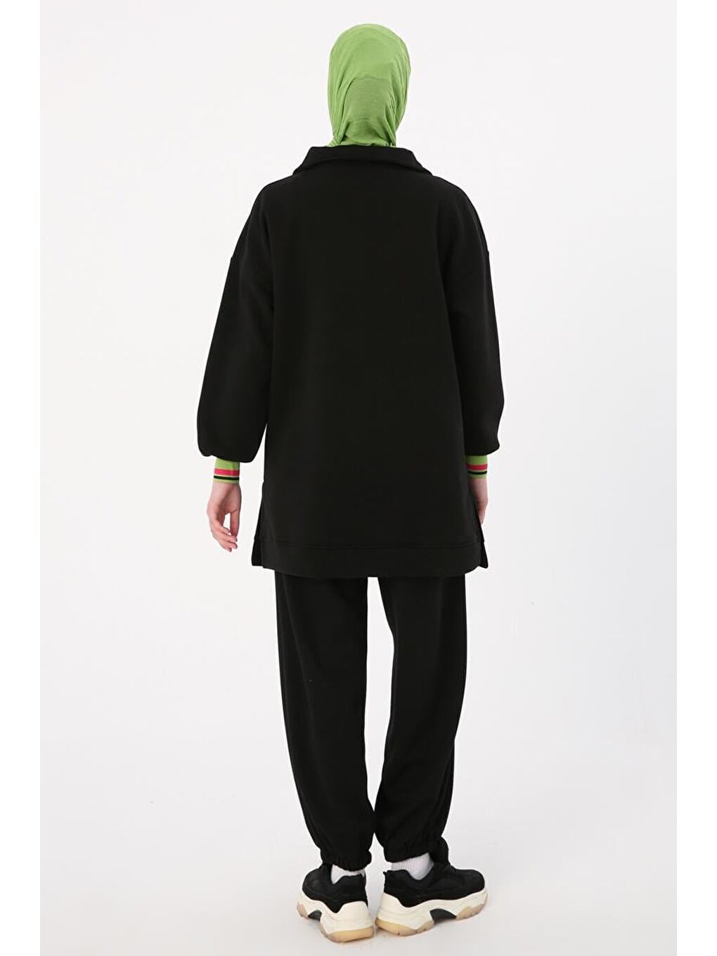 Siyah-Çıtçıt Yakalı Ribana Detaylı Şardonlu Sweat Tunik-3