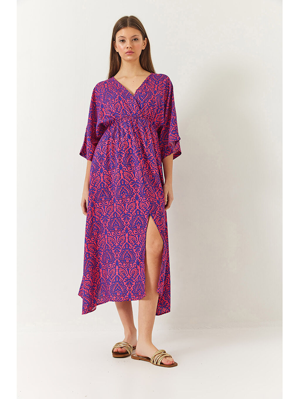 Mor Kadın Kruvaze V Yaka Önden Yırtmaç Detaylı Desenli Elbise-3