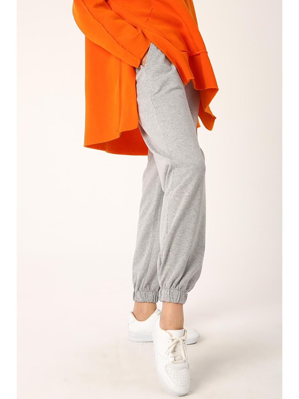 Gri Melanj Yüksek Bel Paçası Lastikli Penye Eşofman Altı-1