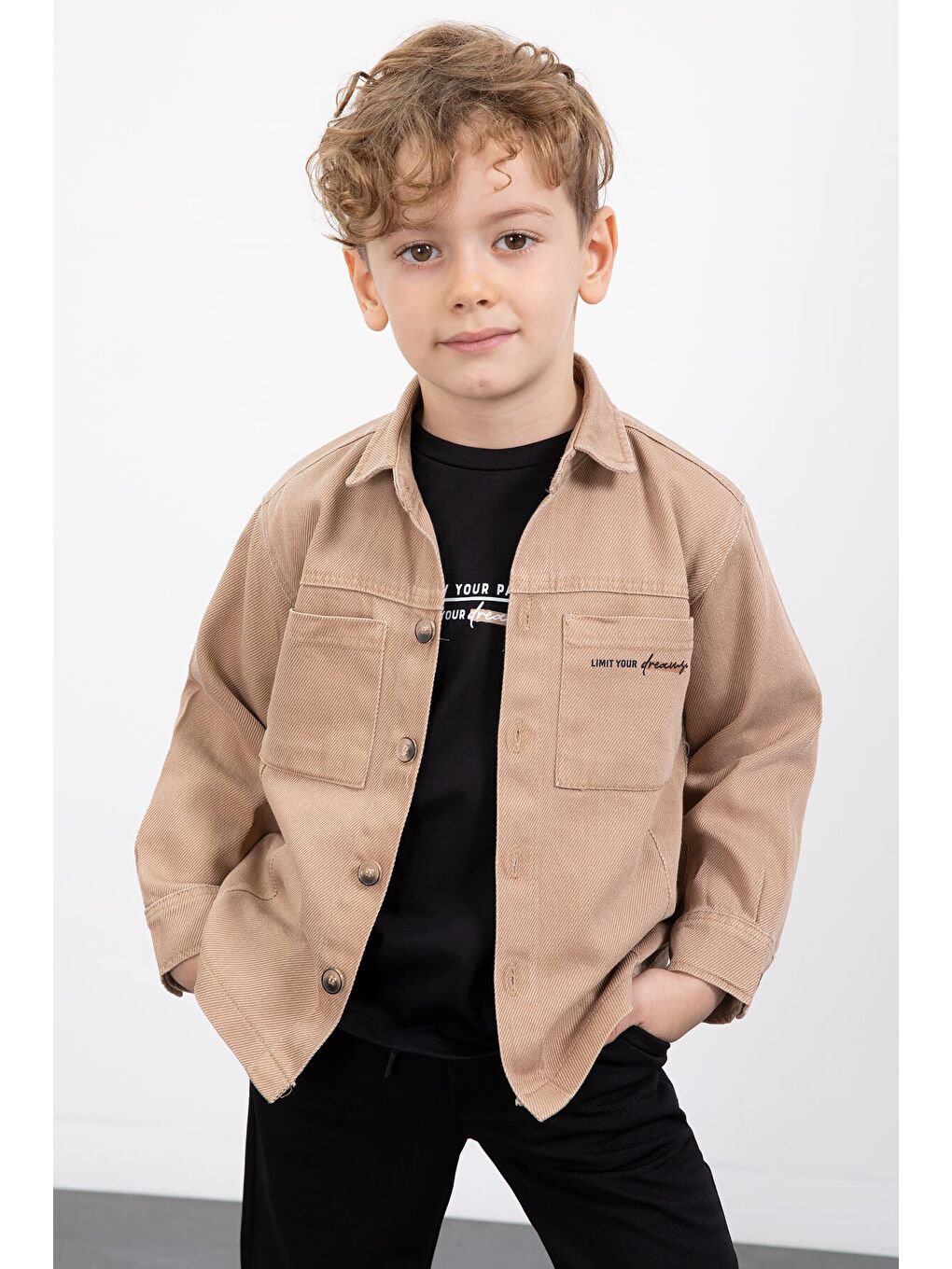 Kahverengi Yazılı Düğmeli Gömlekli Erkek Çocuk Pantolonlu 3lü Takım 23371-1