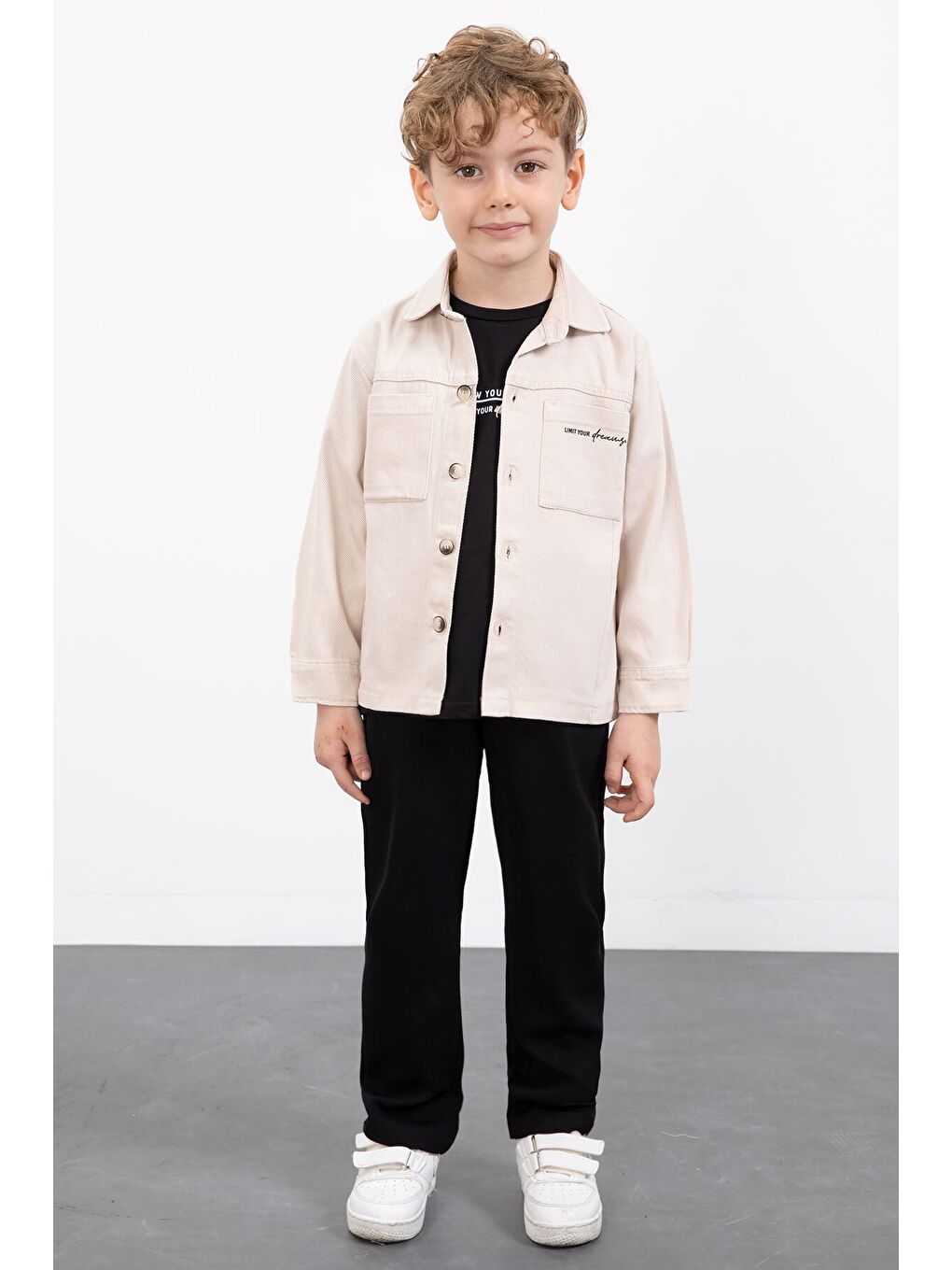 Ekru Krem Yazılı Düğmeli Gömlekli Erkek Çocuk Pantolonlu 3lü Takım 23370