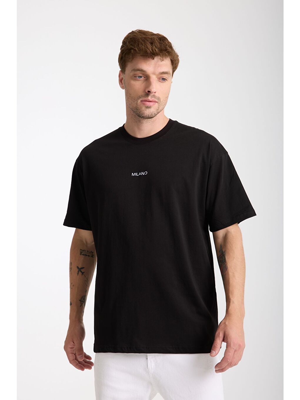Erkek Siyah Milano Nakış Yazılı Oversize Bisiklet Yaka Tişört-2