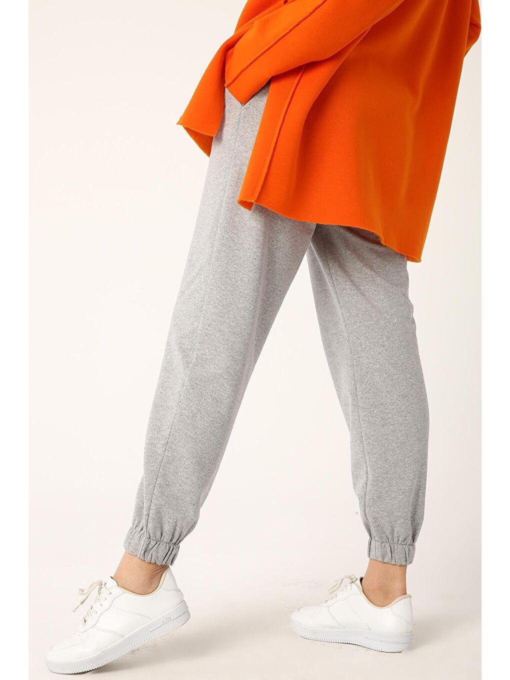 Gri Melanj Yüksek Bel Paçası Lastikli Penye Eşofman Altı-2