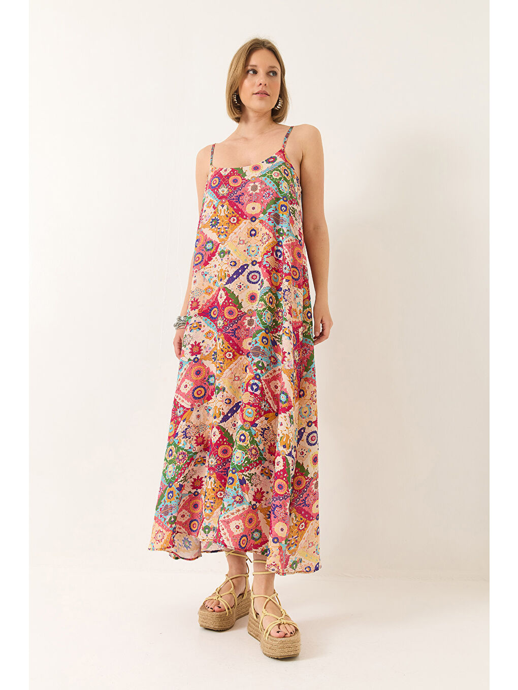 Karışık Kadın İnce Askılı Desenli Astarlı Yazlık Uzun Elbise-1